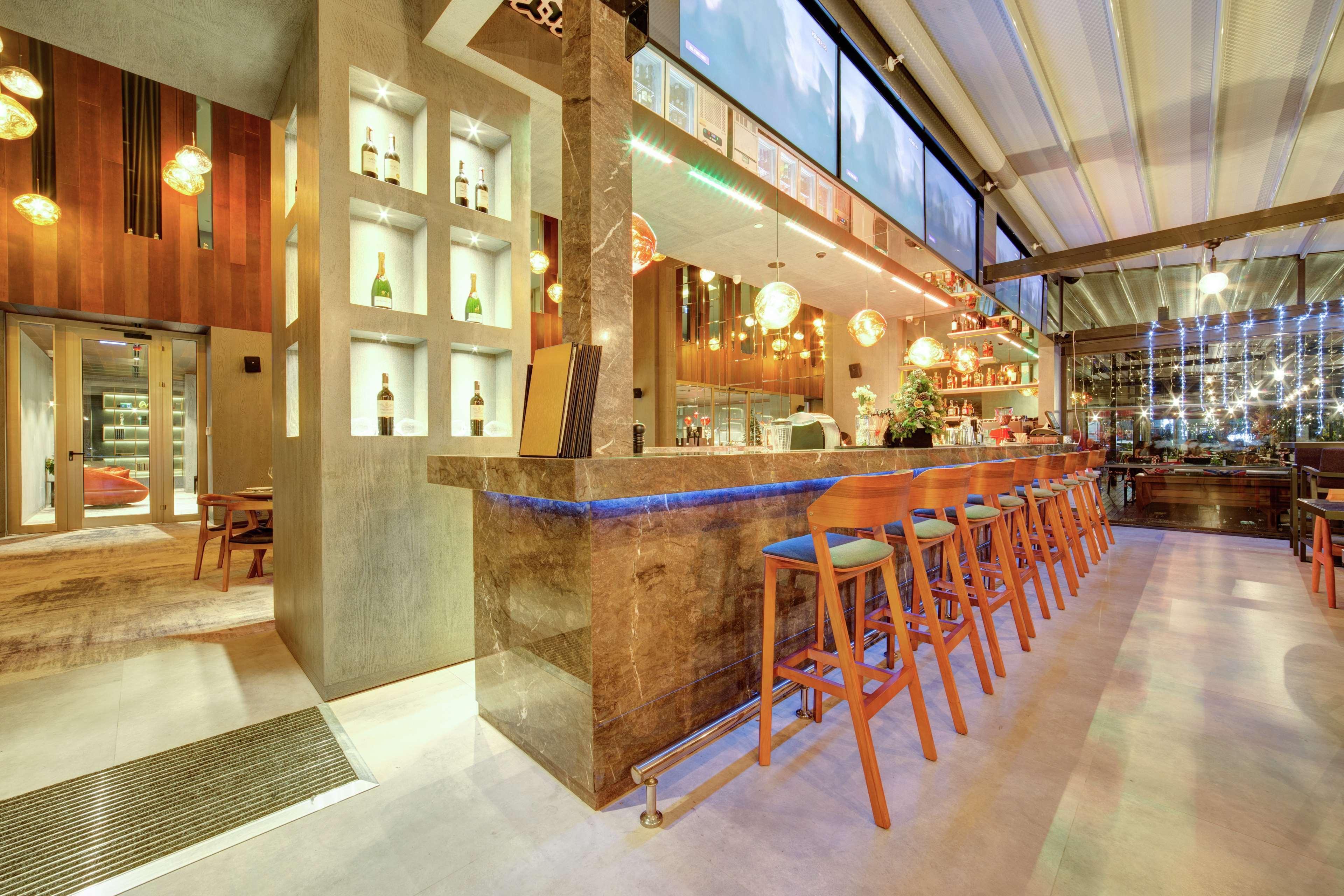 Doubletree By Hilton Adana Hotell Exteriör bild