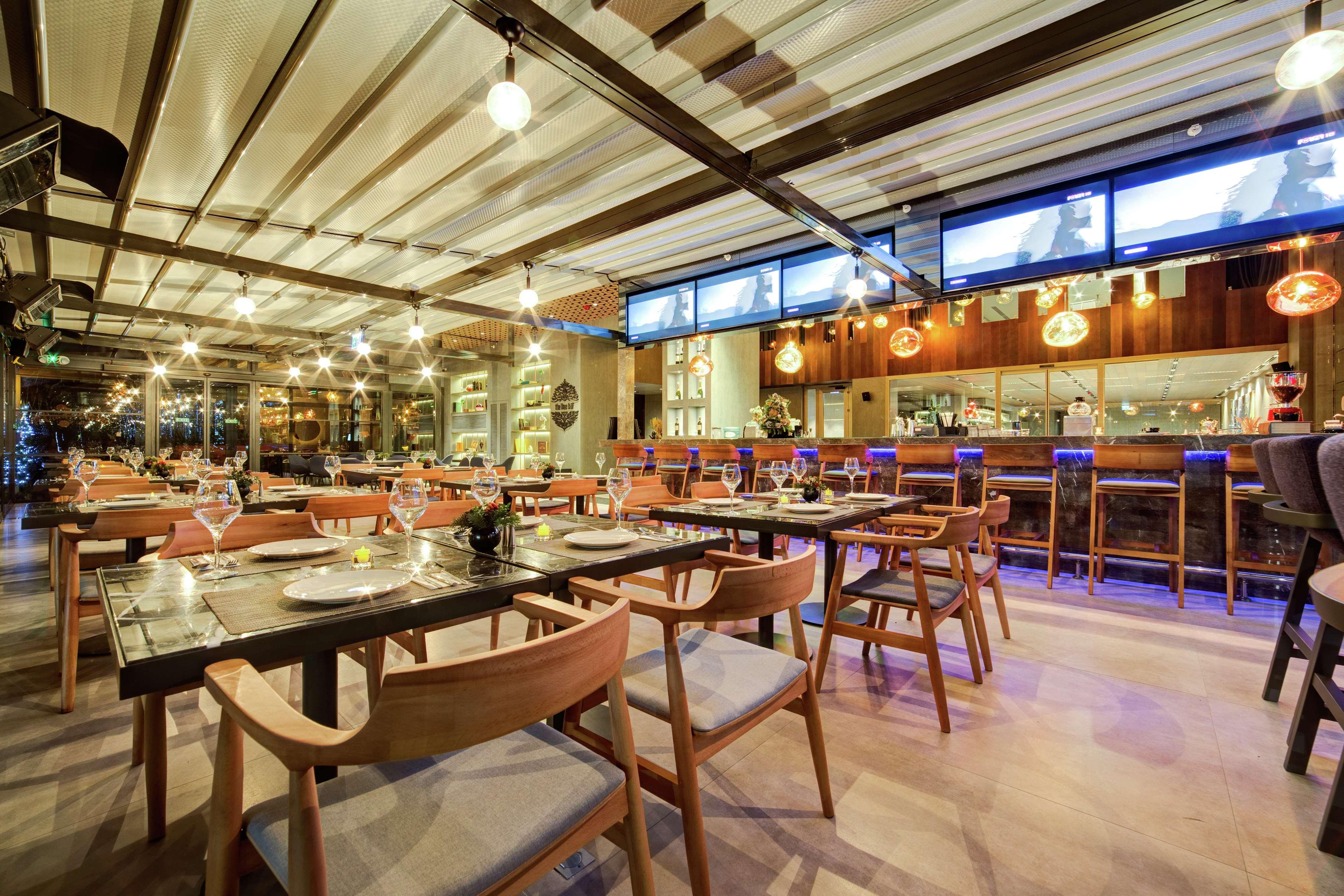 Doubletree By Hilton Adana Hotell Exteriör bild