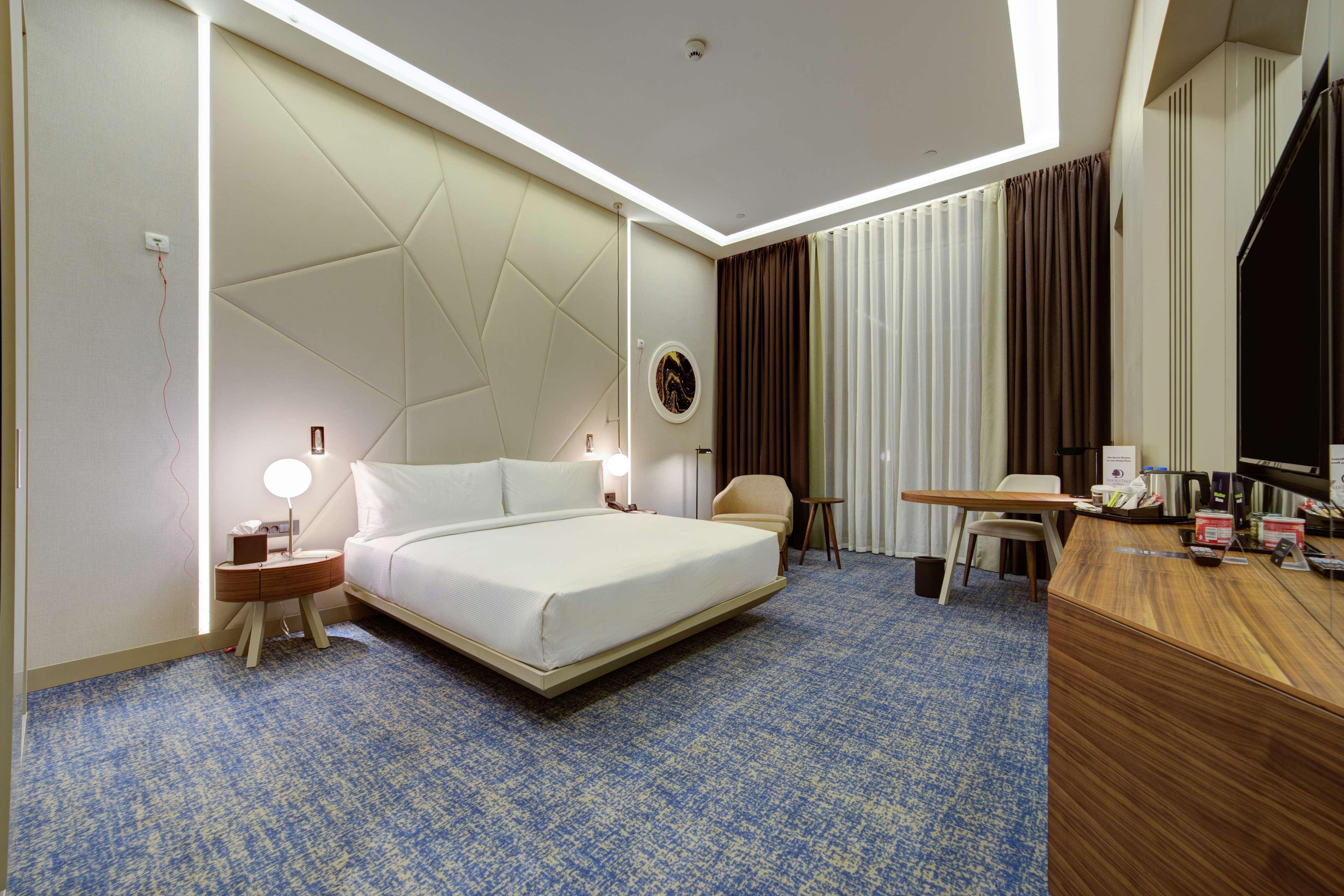 Doubletree By Hilton Adana Hotell Exteriör bild