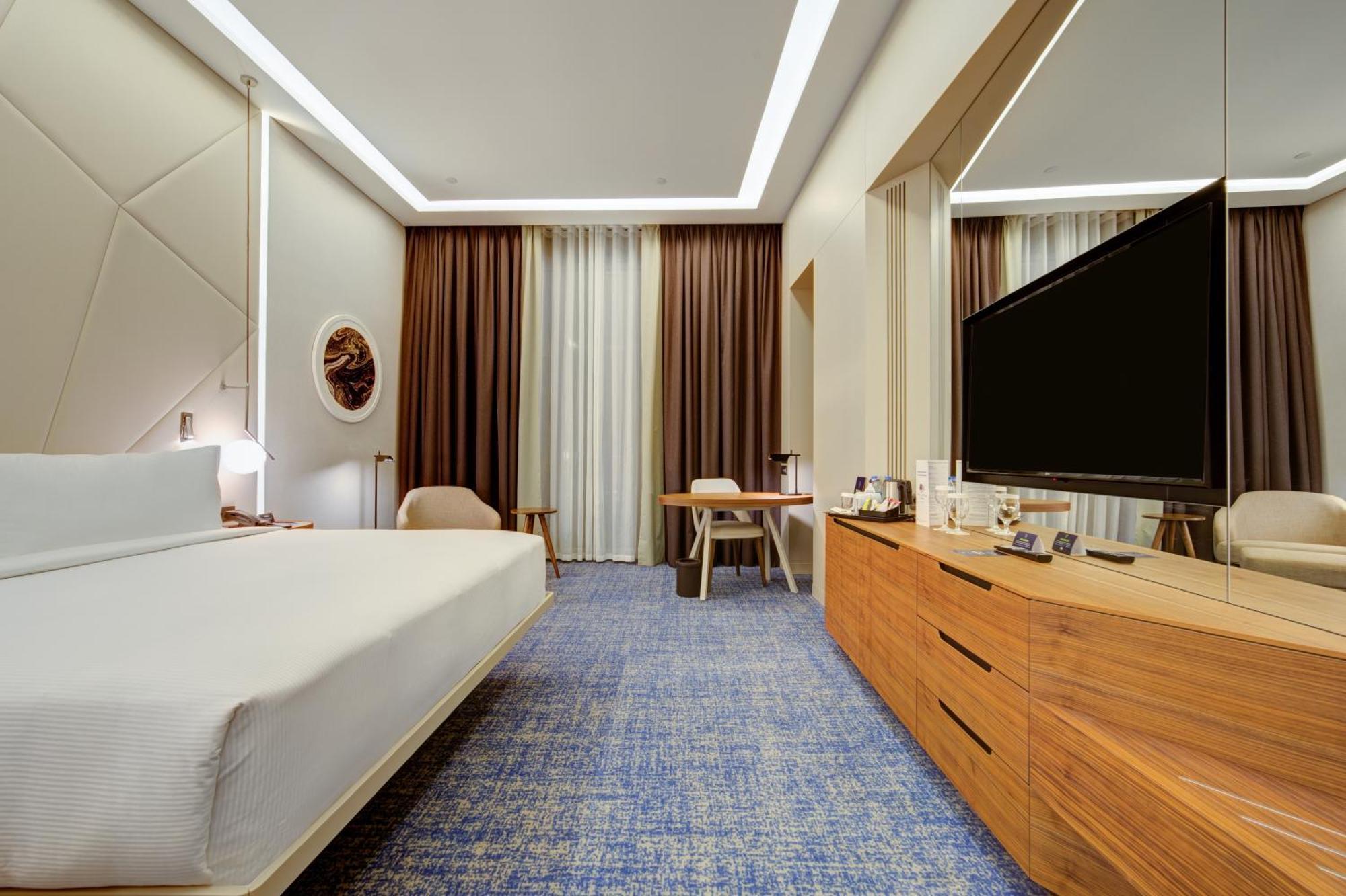 Doubletree By Hilton Adana Hotell Exteriör bild