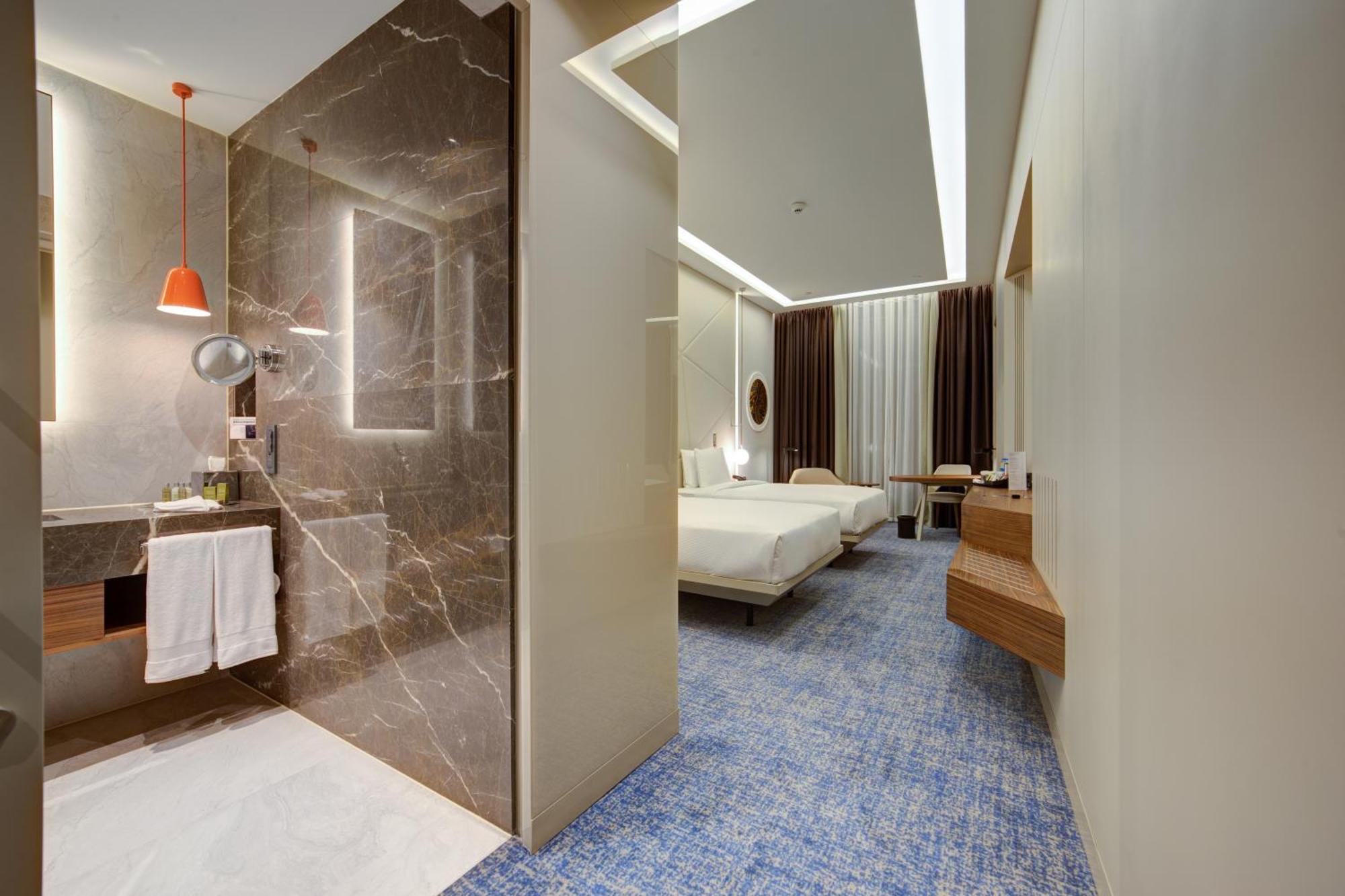 Doubletree By Hilton Adana Hotell Exteriör bild