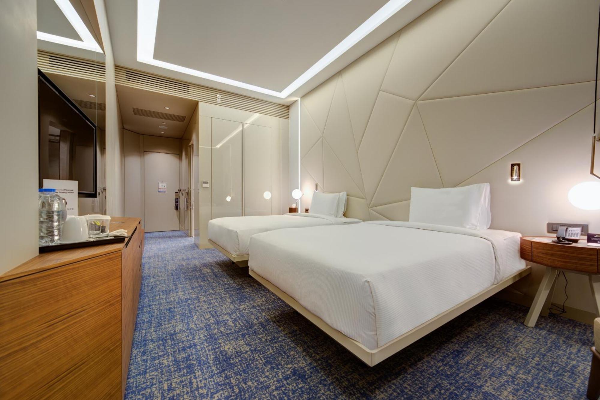 Doubletree By Hilton Adana Hotell Exteriör bild