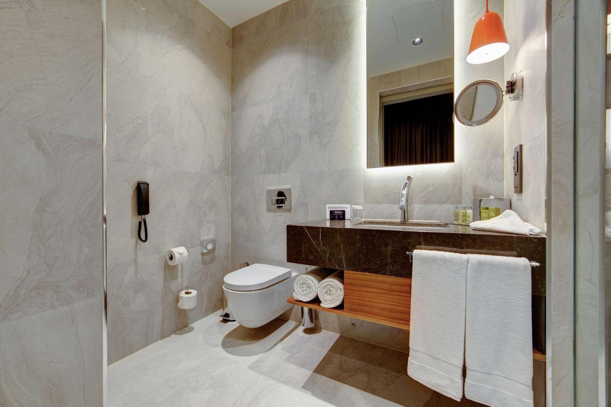 Doubletree By Hilton Adana Hotell Exteriör bild