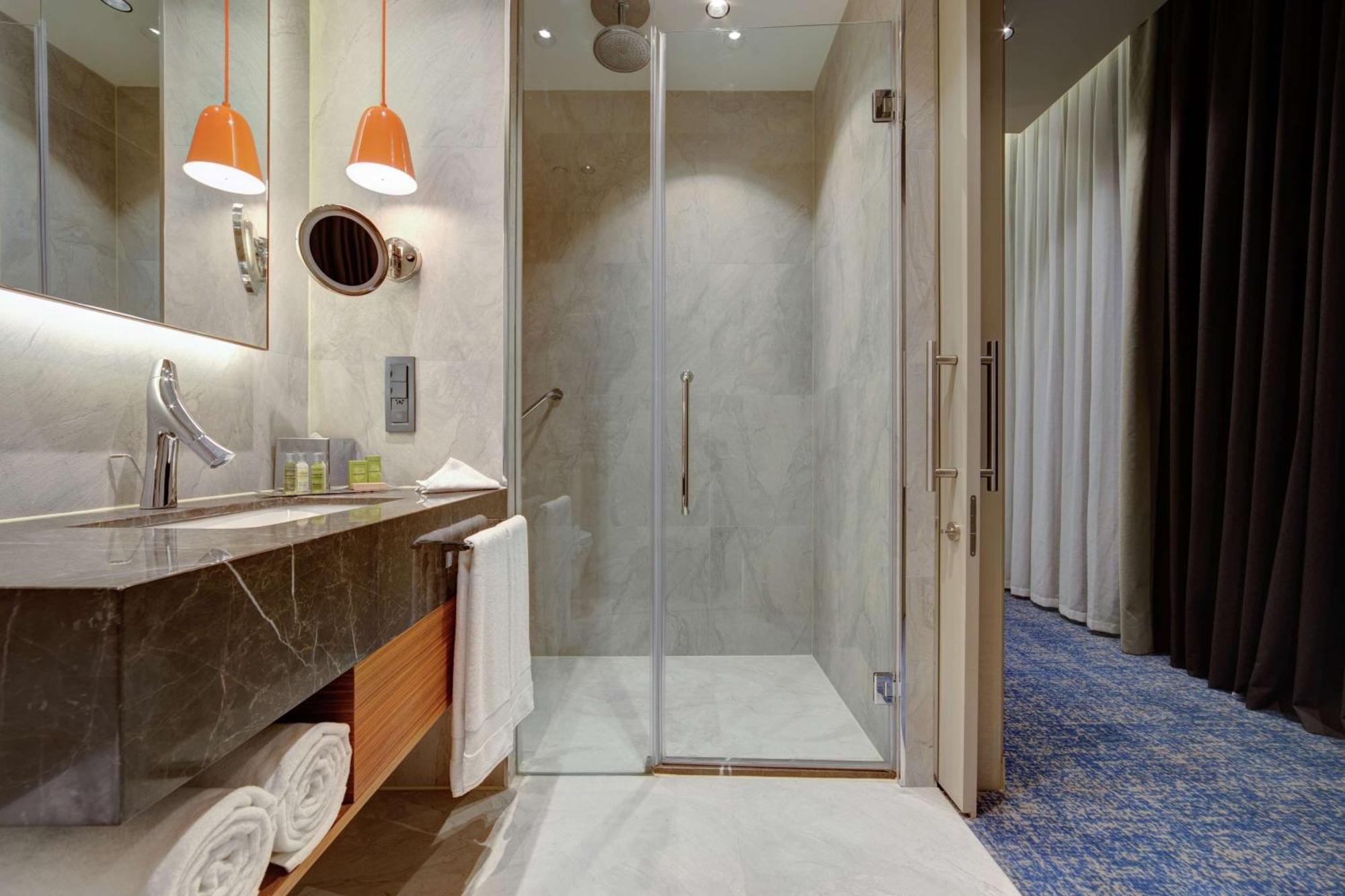 Doubletree By Hilton Adana Hotell Exteriör bild