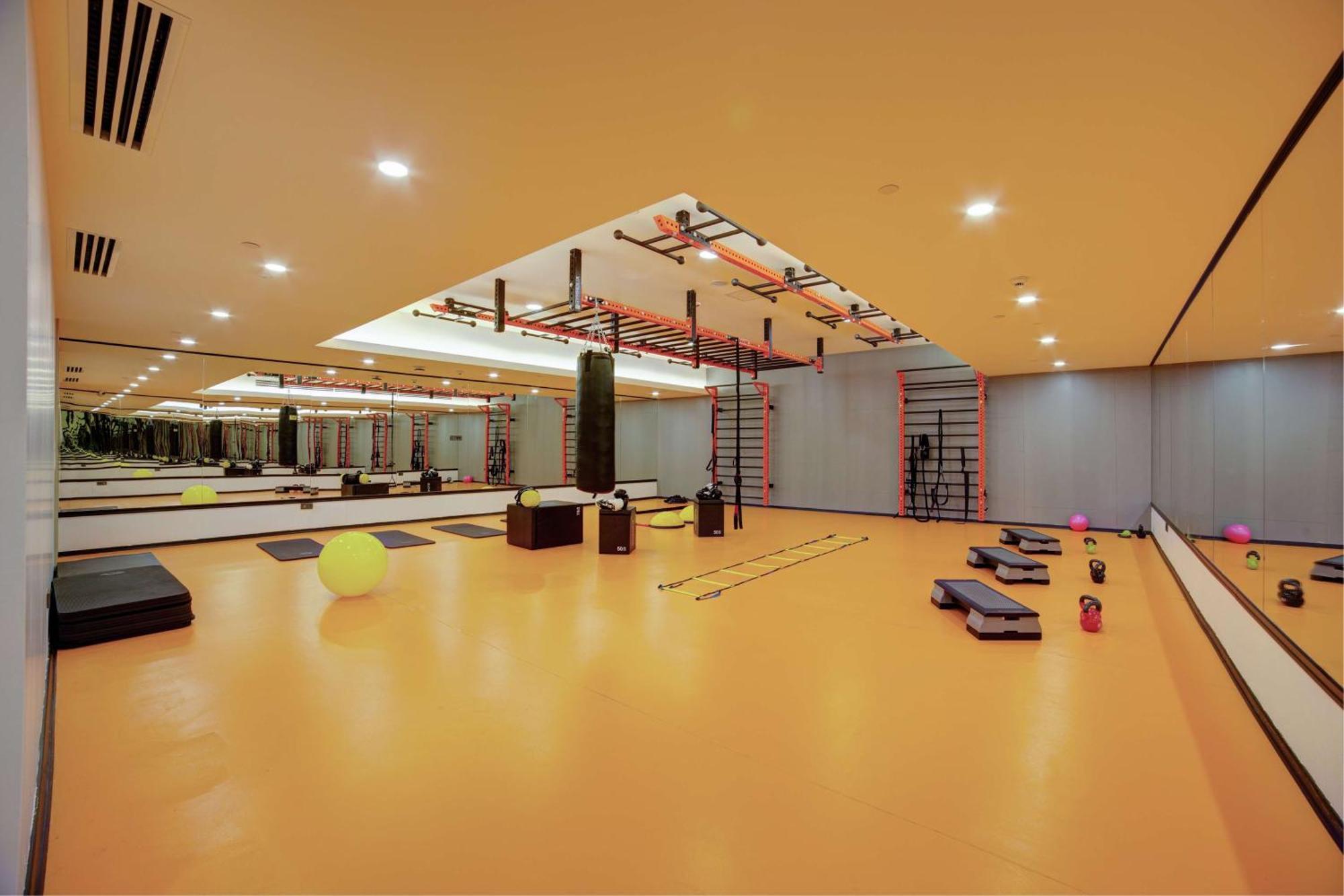 Doubletree By Hilton Adana Hotell Exteriör bild