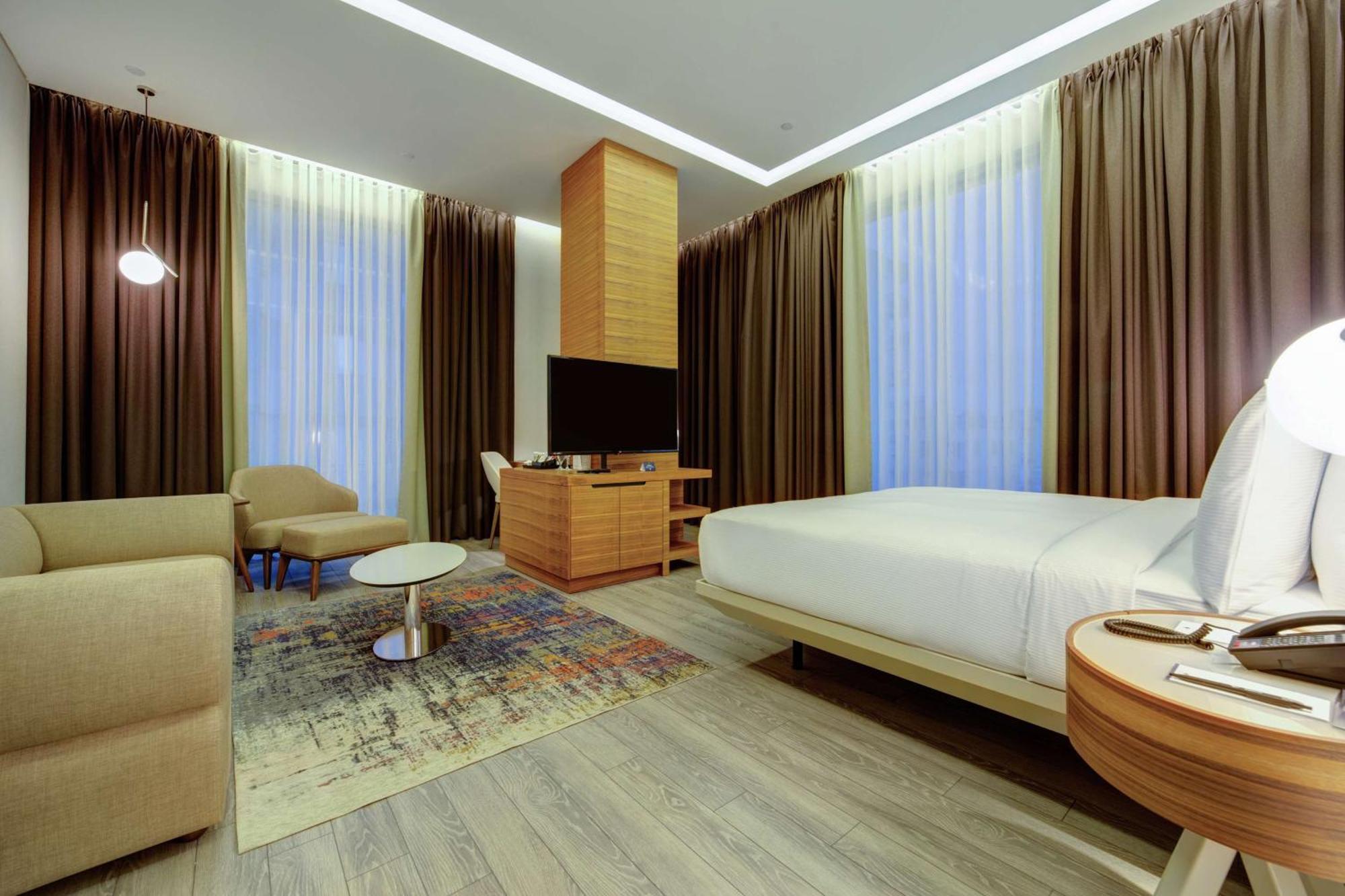 Doubletree By Hilton Adana Hotell Exteriör bild