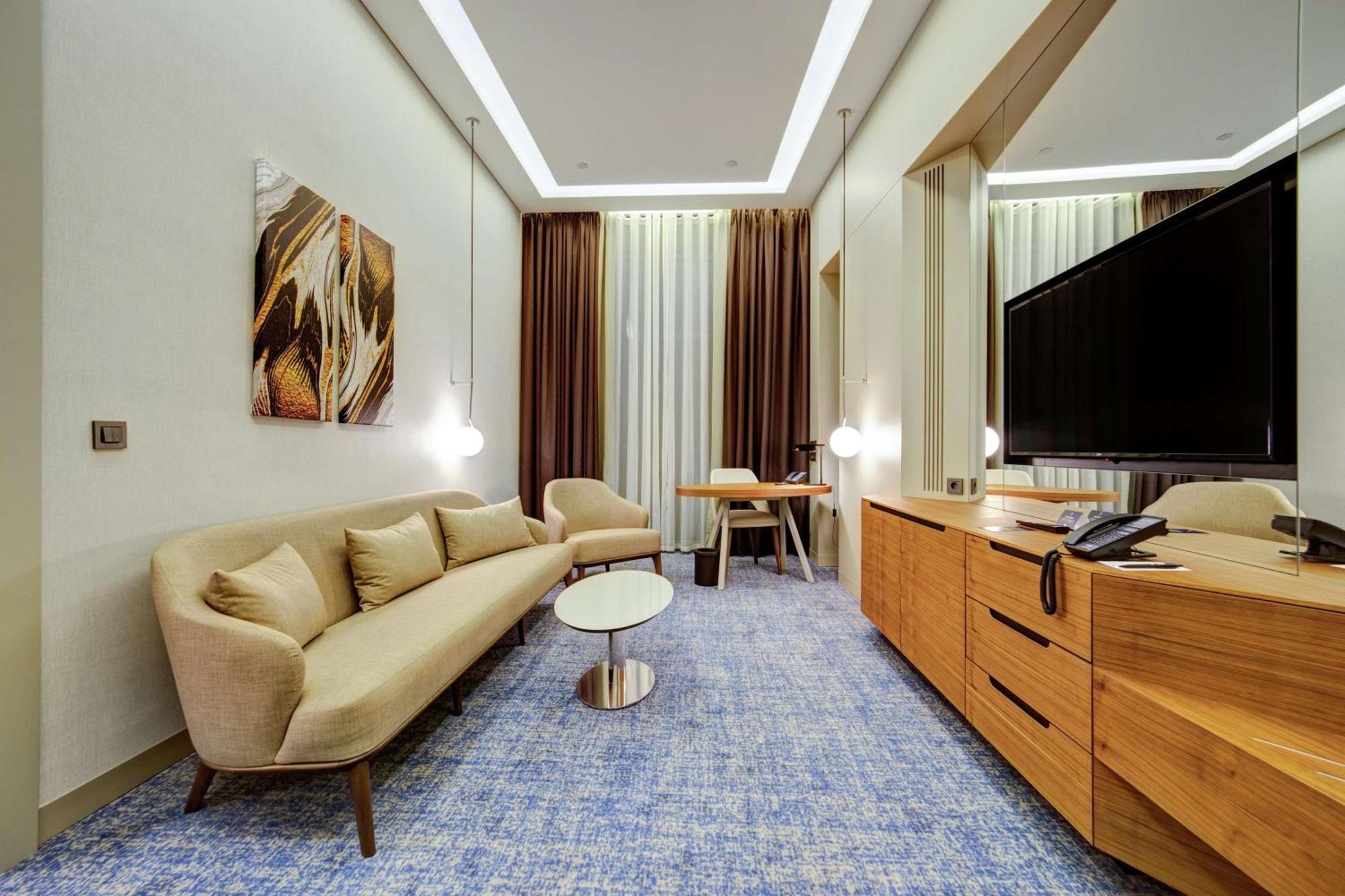 Doubletree By Hilton Adana Hotell Exteriör bild