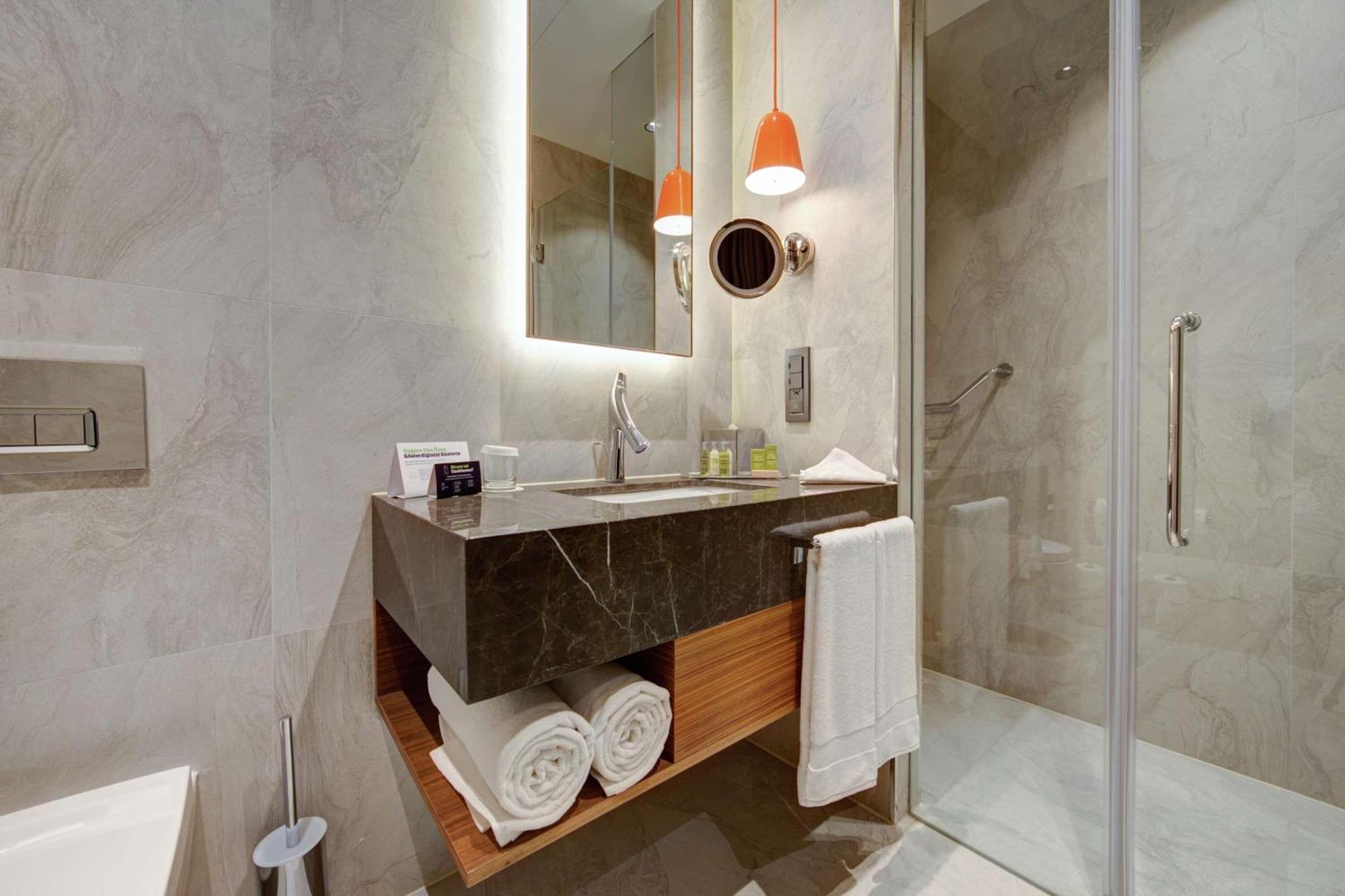 Doubletree By Hilton Adana Hotell Exteriör bild